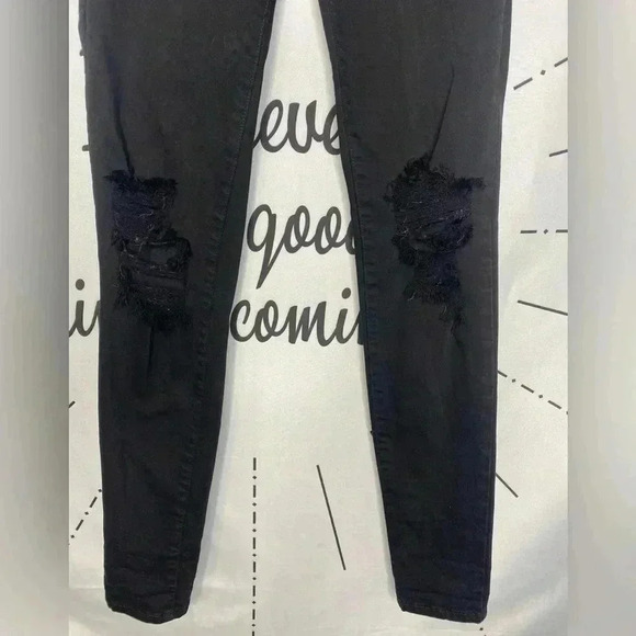 American Eagle Black Distressed Super Stretch High Rise Jegging Jeans - Picture 4 of 9